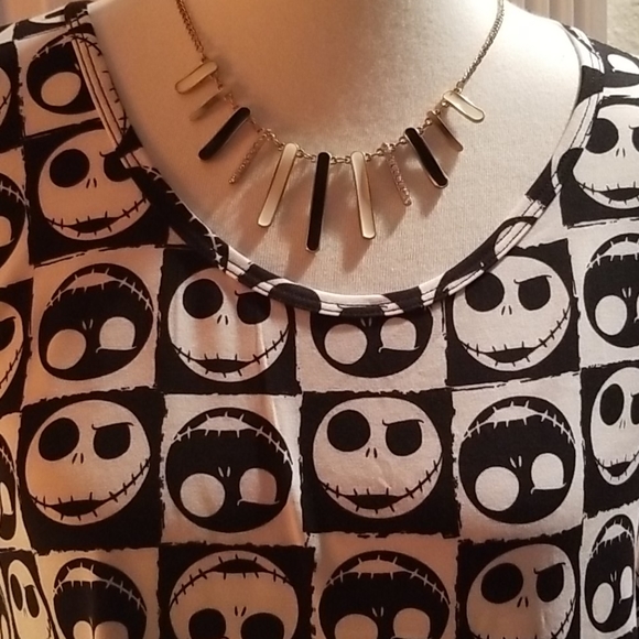 Top - Picture 3 of 3